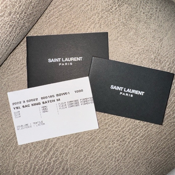 Yves Saint Laurent Medium Envelope Chain Handbag - Picture 16 of 16